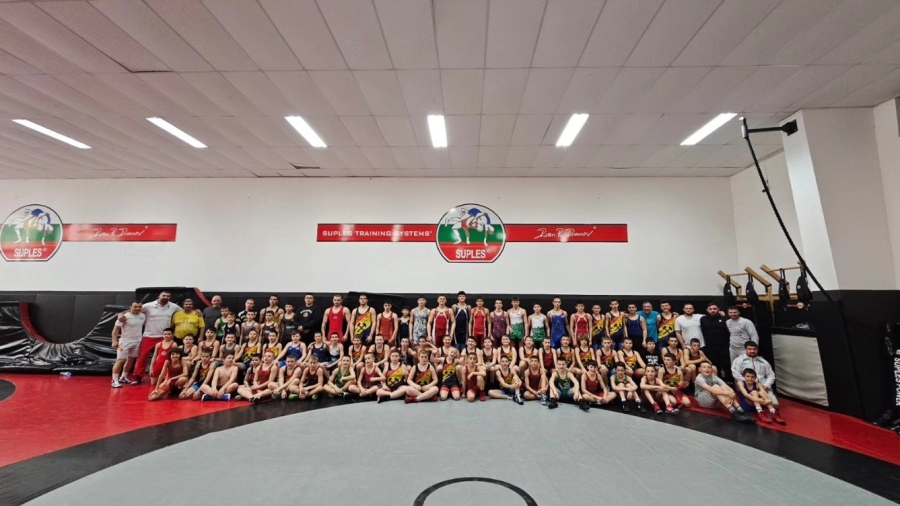 Съвместна тренировка на врачанските борци с Миньор Перник и Атила София