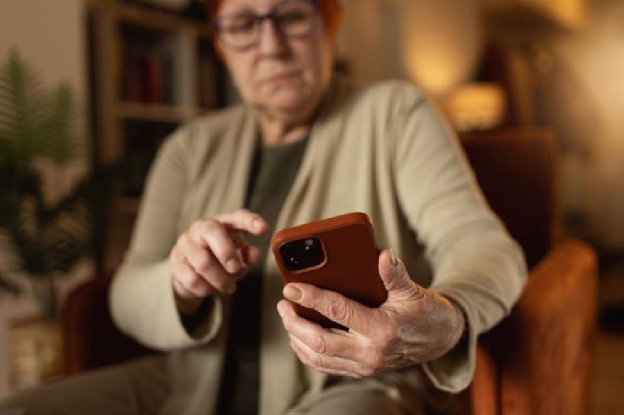 Ало измамници от България ощетили възрастни хора в Гърция с над 600 000 евро