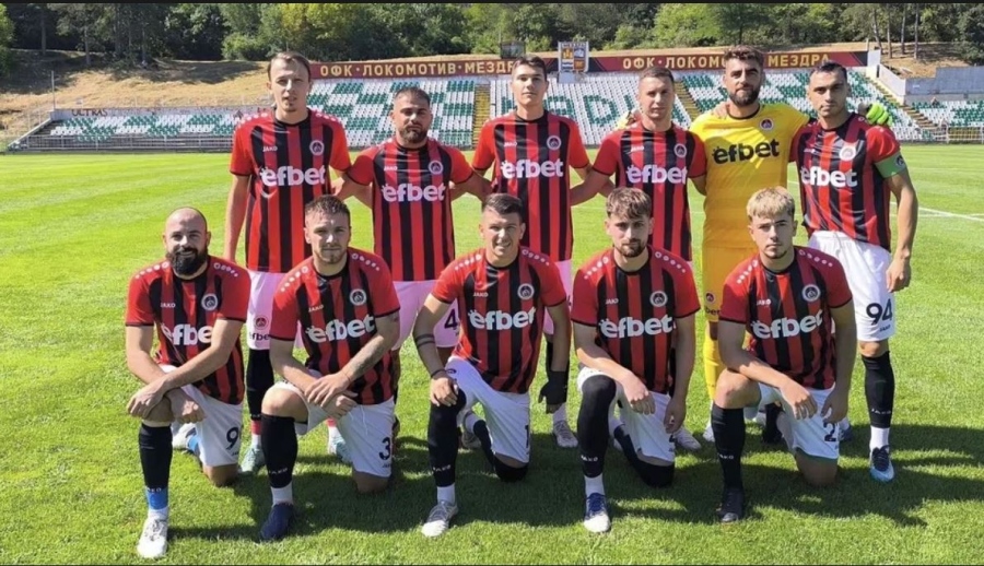 Локомотив (Мездра) с изразителен успех в Троян