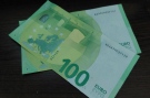 Крадла задигна 300 евро, спипаха я