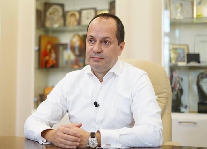 Калин Каменов: Нека този светъл празник ни обединява с вяра, надежда и доброта