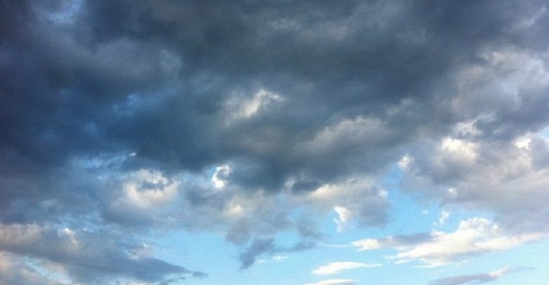 Предимно облачно време във вторник