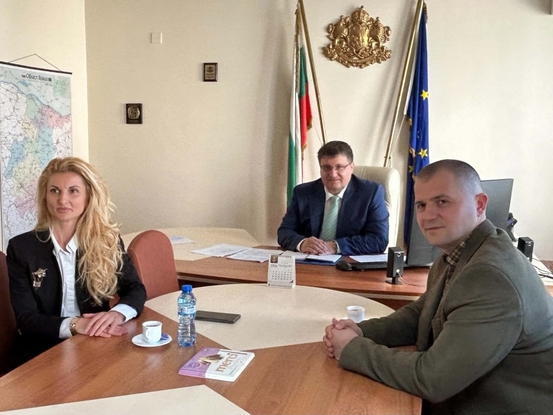 Политическият кабинет на Областна администрация започна работа с първа среща с Народния представител Тихомир Кръстев