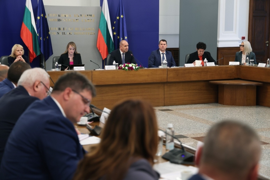 Министър-председателят Румен Радев поиска от областните управители бърза реакция при бедствия, законосъобразна работа и стратегии за привличане на инвестиции по места
