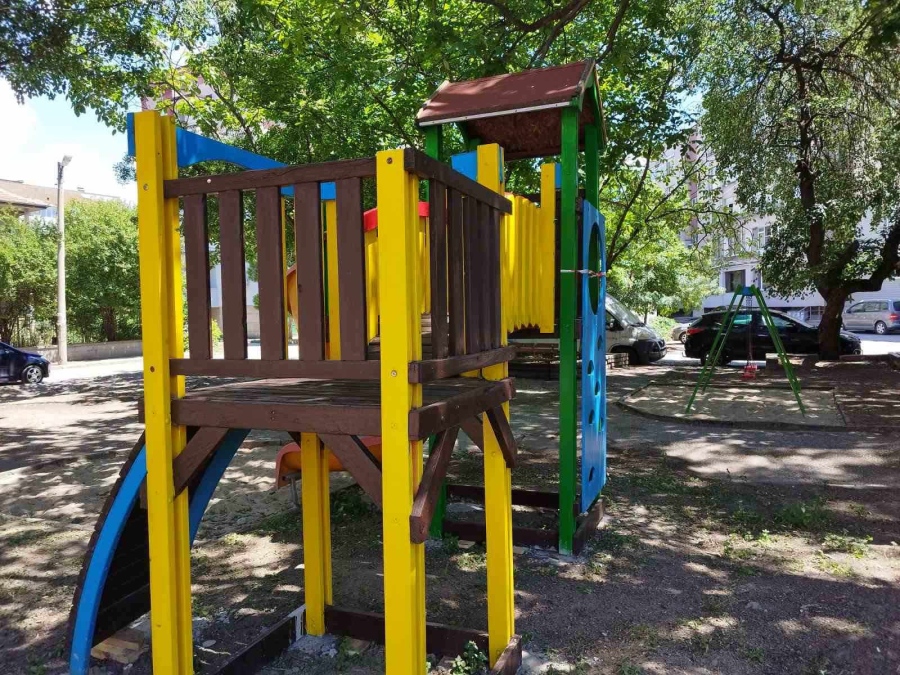 Община Видин възстанови детска площадка