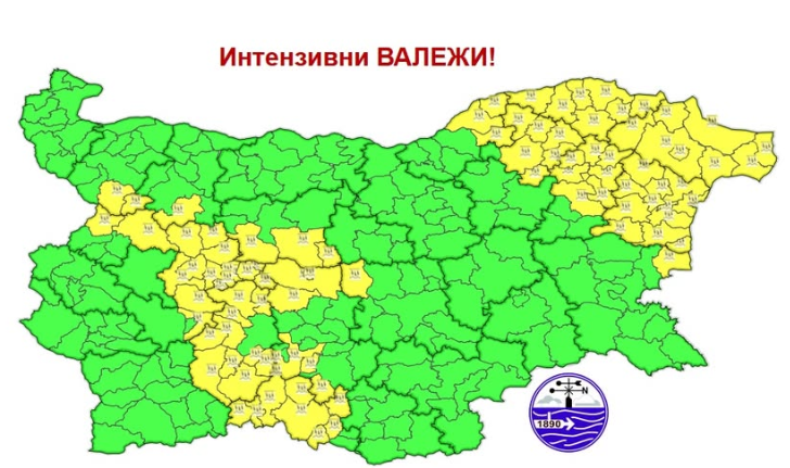 НИМХ обяви жълт код за интензивни валежи с гръмотевици и опасност от градушки за част от област Враца 