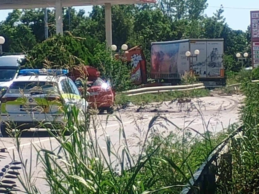 Полицията с подробности за вчерашната катастрофа, при която загина 22-годишна жена