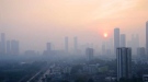 Проучване свързва аутизма със замърсяването на въздуха и заможността