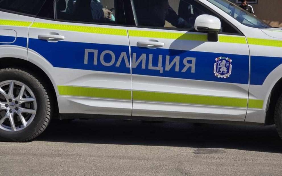 Полицията в Монтанско разкри тютюн без бандерол и незаконни дърва при проверки на три адреса
