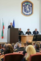 Румен Радев: Голямата задача на МВР е да гарантира че всеки български гражданин ще може да упражни свободно своят вот