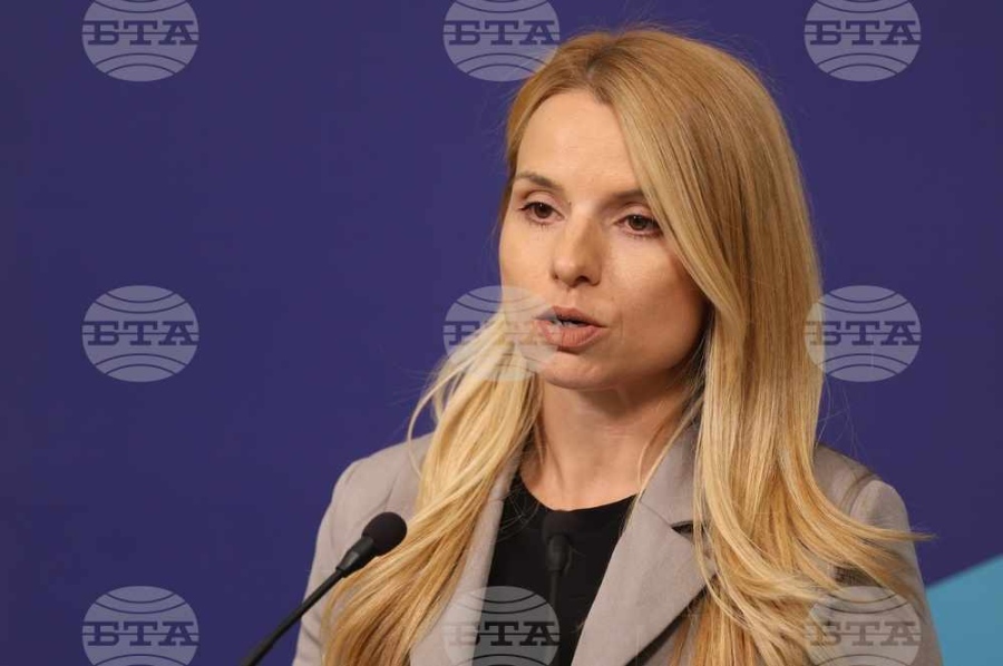 Секционните избирателни комисии ще правят контролно ръчно преброяване на разписките, каза говорителят на ЦИК Стоянка Балова