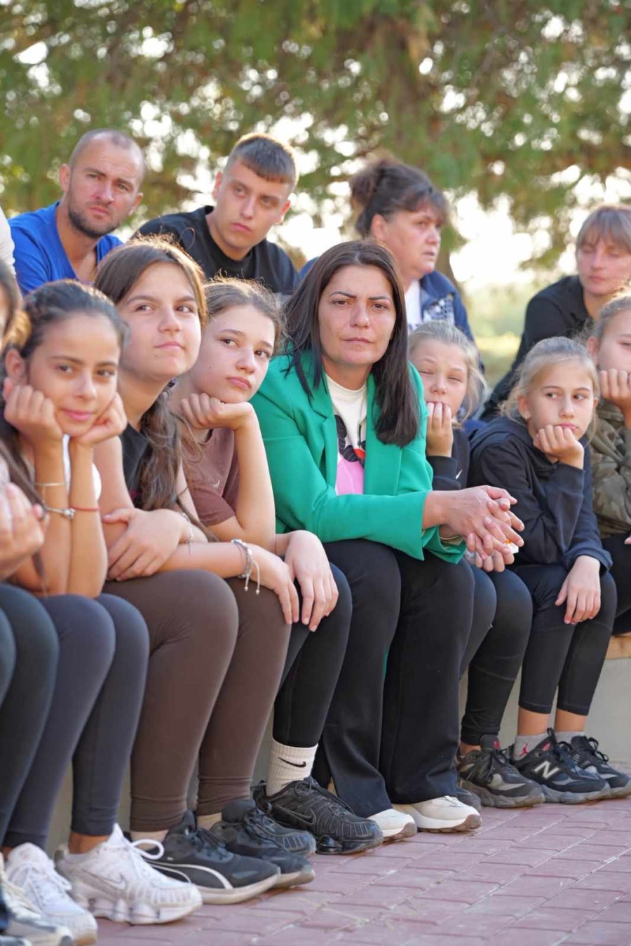 Кметът Валя Берчева обсъди със спортните клубове и ученици ползването и опазването на обновената спортна база