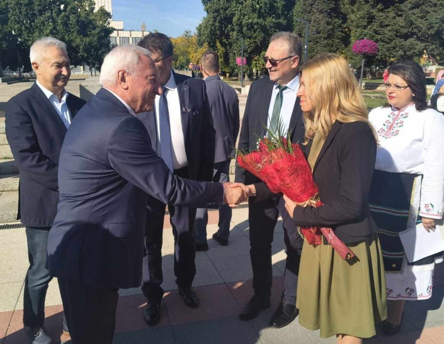 Ръководството на Областна администрация Видин участва във фестивала „Нишката на поколенията“ в Монтана