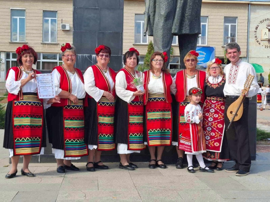 Гласовитите жени от Згориград триумфираха на Националния фолклорен събор в Хайредин